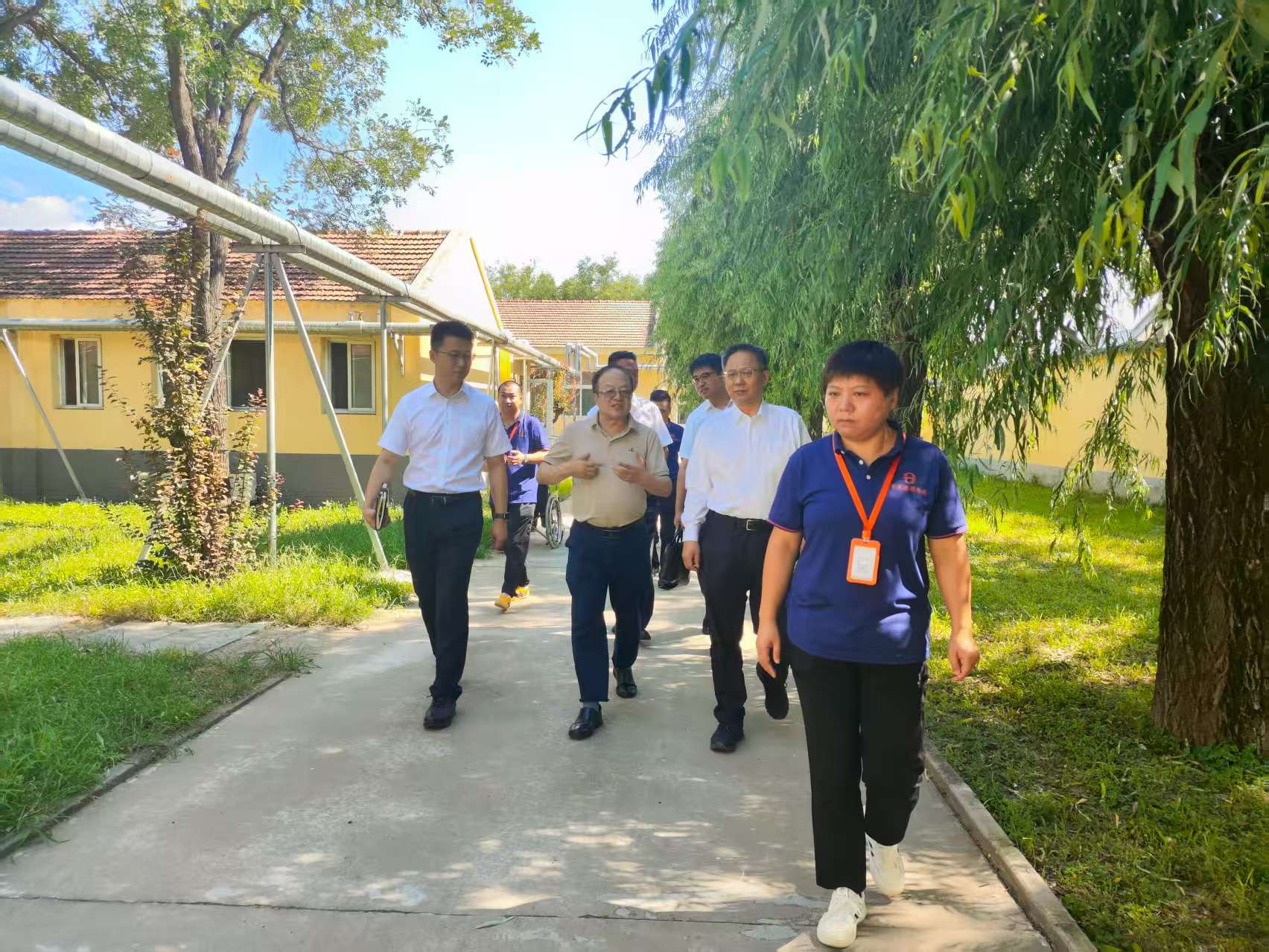 人保投控养老“赋能共建”考察团莅临千禾连锁养老，考察实践基地-千禾庞各庄院 
